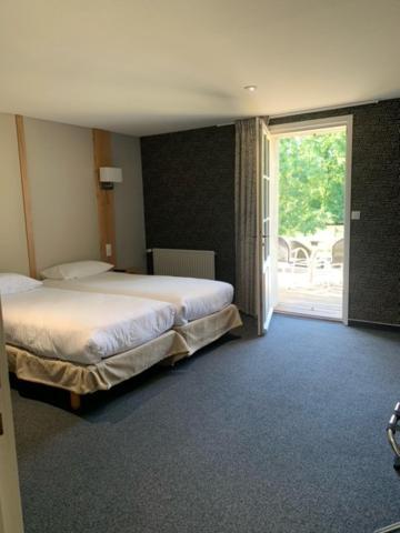 Logis Auberge De La Riviere Les Velluire-sur-Vendee Bagian luar foto
