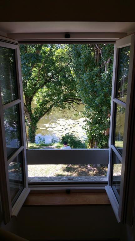 Logis Auberge De La Riviere Les Velluire-sur-Vendee Bagian luar foto