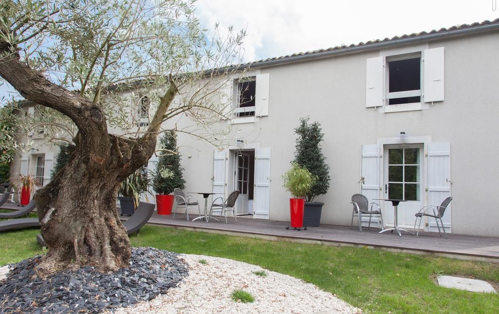 Logis Auberge De La Riviere Les Velluire-sur-Vendee Bagian luar foto