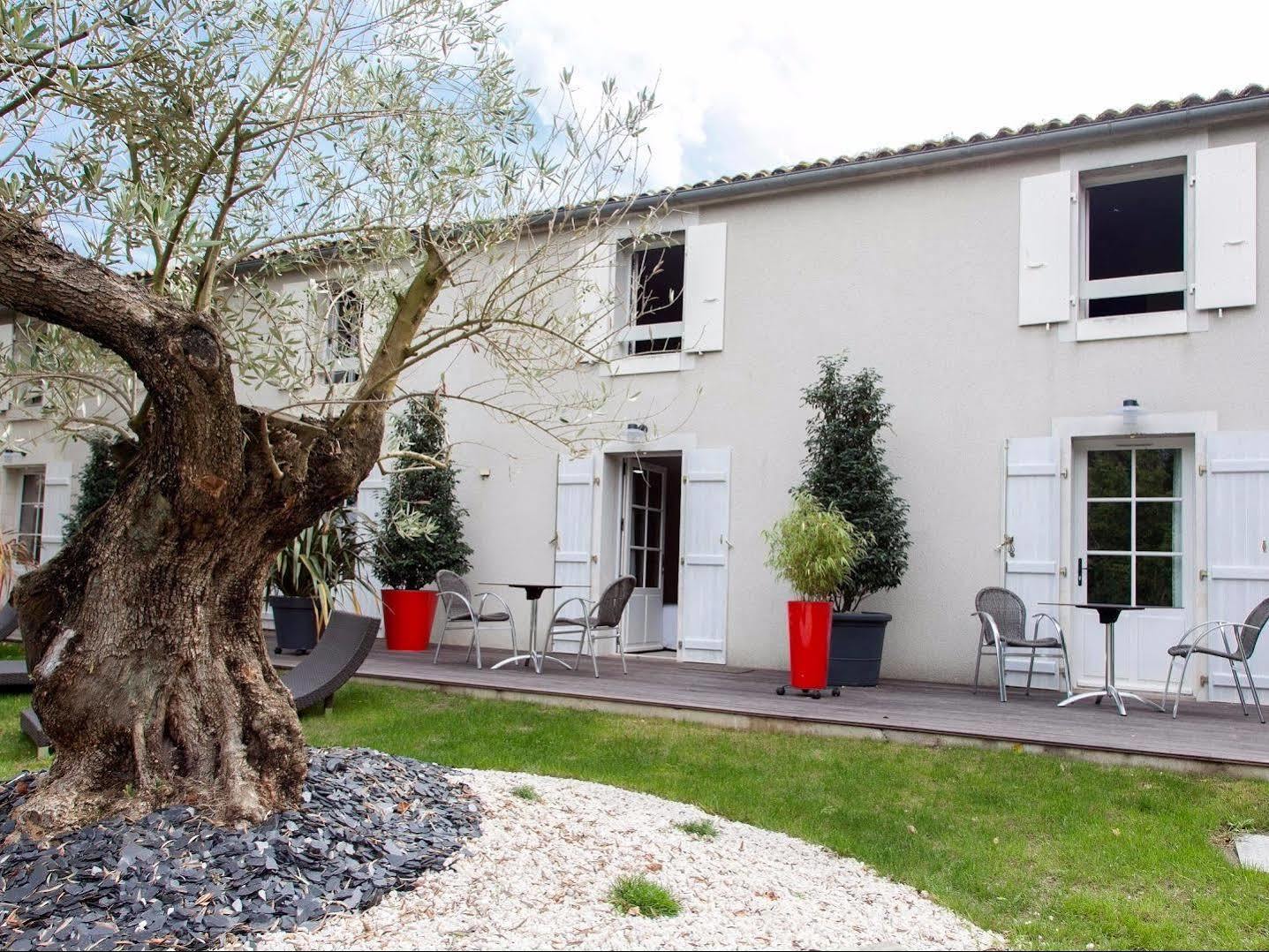 Logis Auberge De La Riviere Les Velluire-sur-Vendee Bagian luar foto